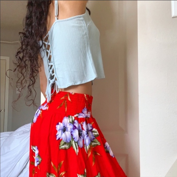 🌺 Blue Open Back Tie-Up Cropped Top - Picture 6 of 7